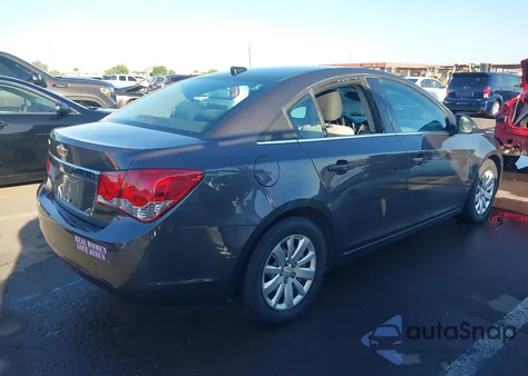 2011 Chevrolet Cruze Ls z USA, uszkodzony, nr VIN 1G1PC5SH6B7198530